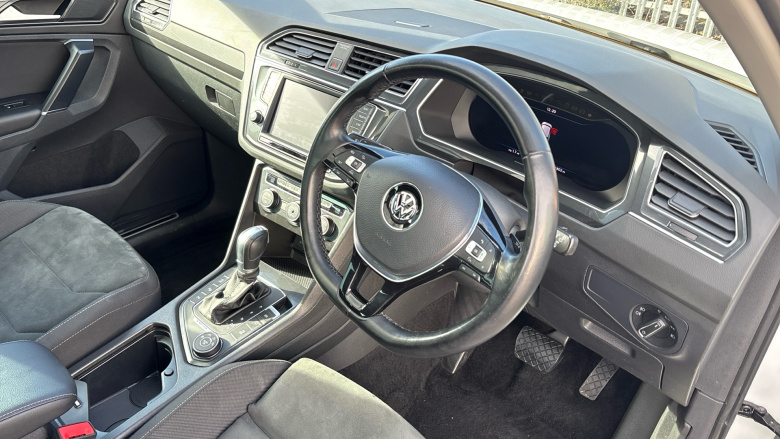 Volkswagen Tiguan 2.0 TSi 180 4Motion SEL 5dr DSG Petrol Estate